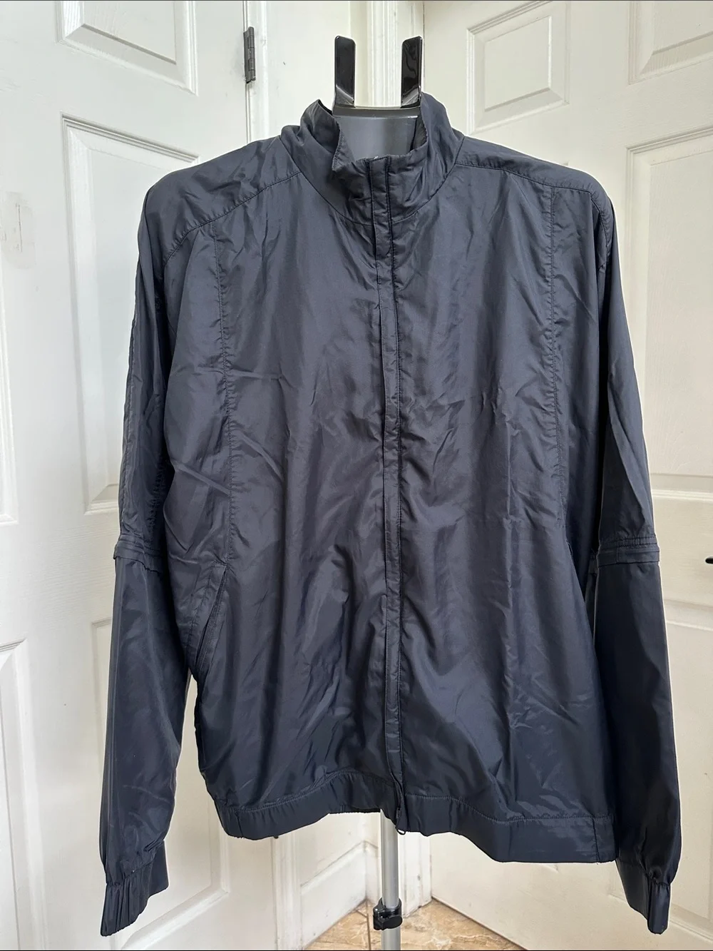 NIKE Golf Men's Black Convertible Zip Off Lightweight Windbreaker Jacket XL